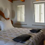 Bed and breakfast Vrnik Arts Club