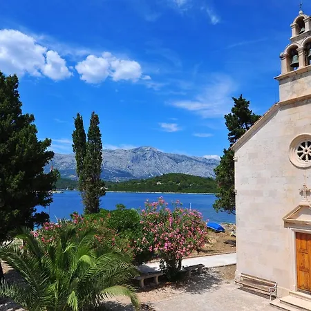 Bed & Breakfast Vrnik Arts Club 4*