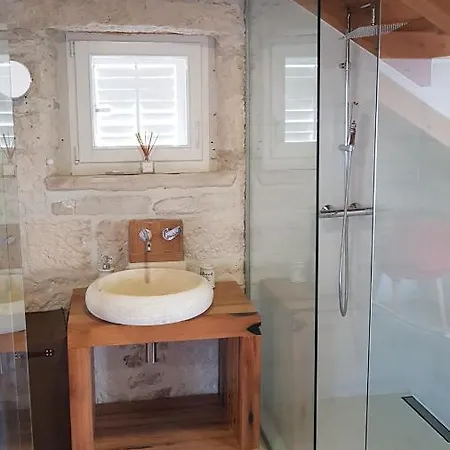 Vrnik Arts Club Bed & Breakfast Korčula